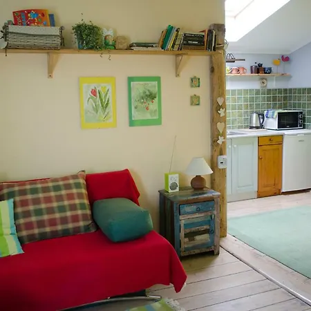 Quarto em Acomodações Particulares Goscinne 